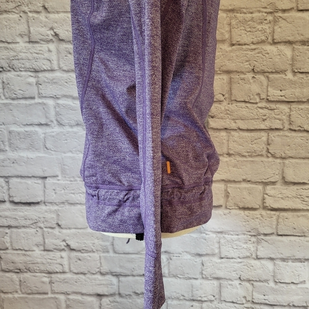 Lucy light heather purple long sleeve scoop neck thumb hole cuff top size S - Picture 6 of 10